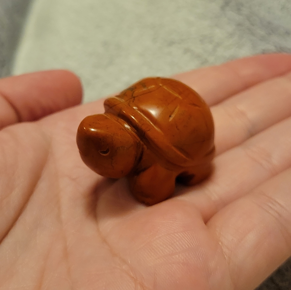 Red Jasper Turtle - Picture 3 of 3